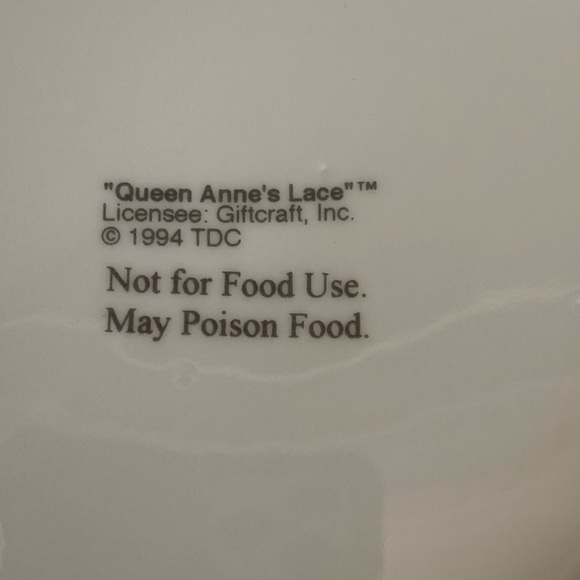 DECORATIVE VTG 40th ANNIVERSARY CELEBRATION PLATE IN PINK ROSES AND SILVER TRIM - Picture 4 of 7